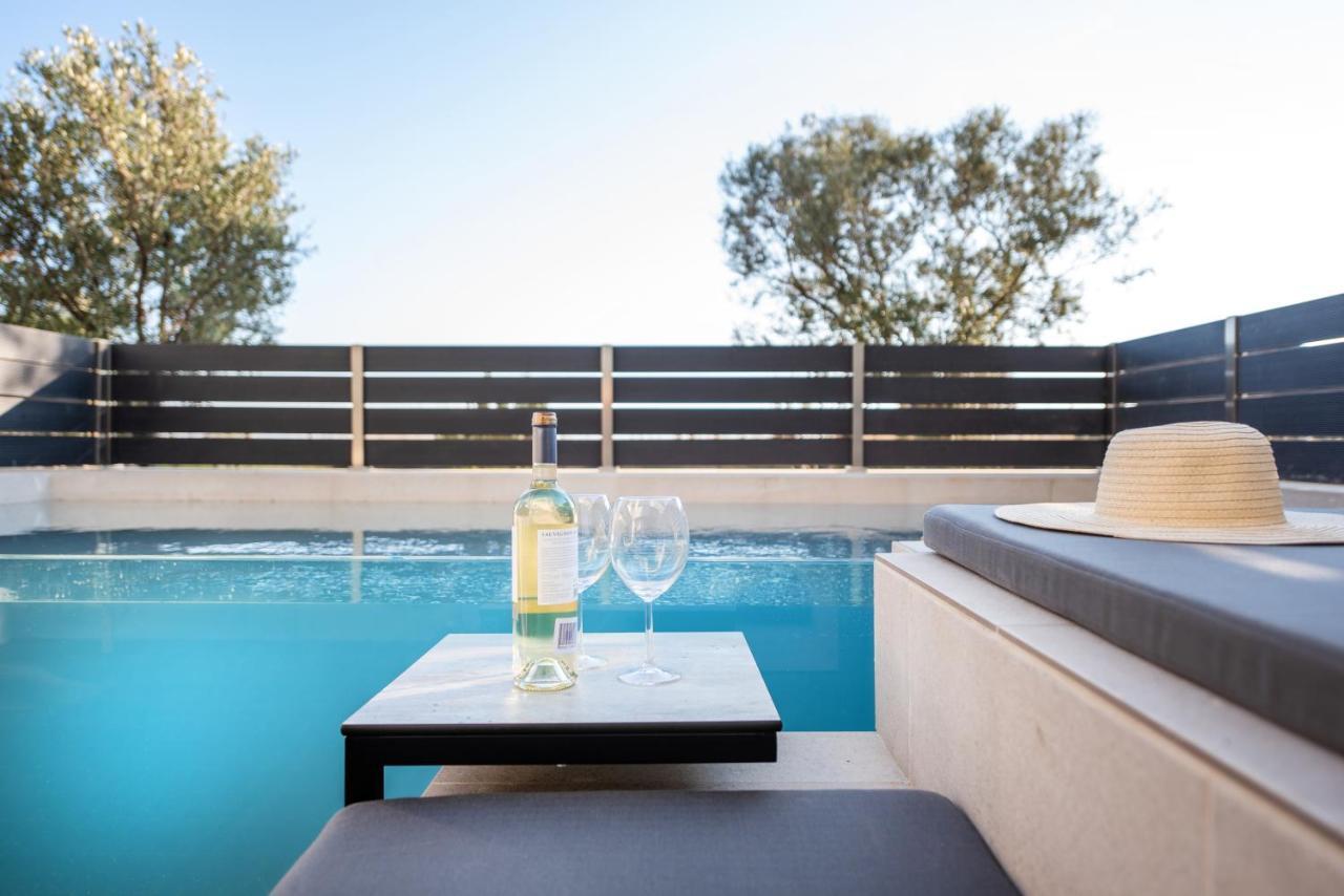 Serene Seafront Villas Nea Iraklia Zewnętrze zdjęcie